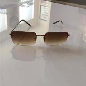 Unisex Gucci sunglasses